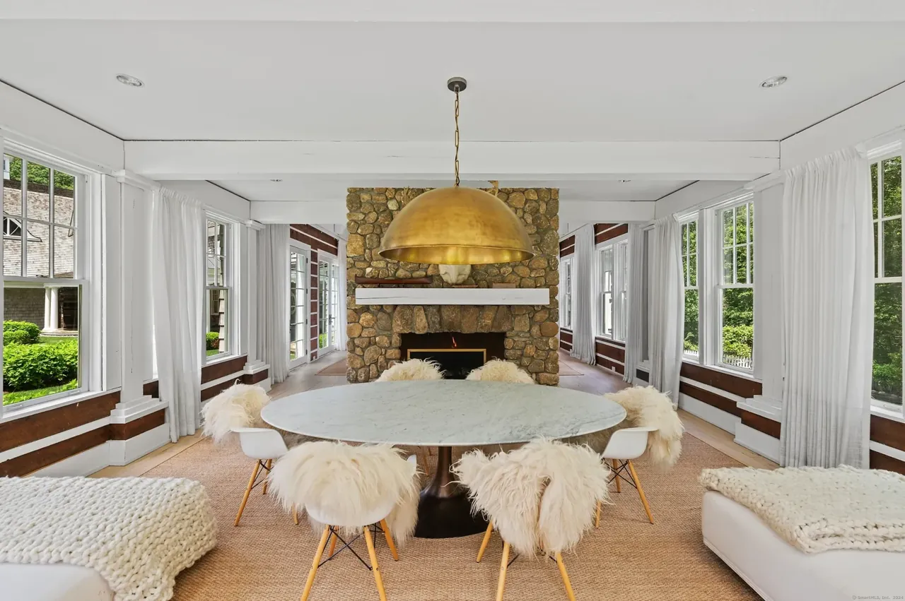 Gourmet Chef's Kitchen
