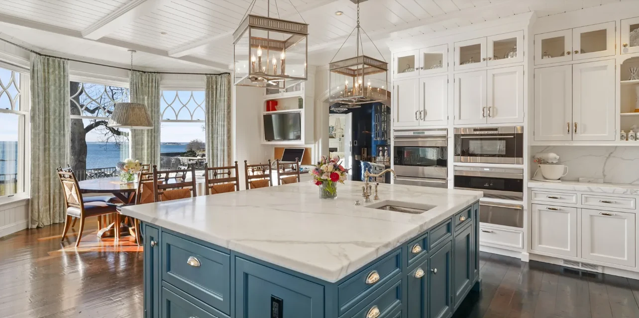 Gourmet Chef's Kitchen